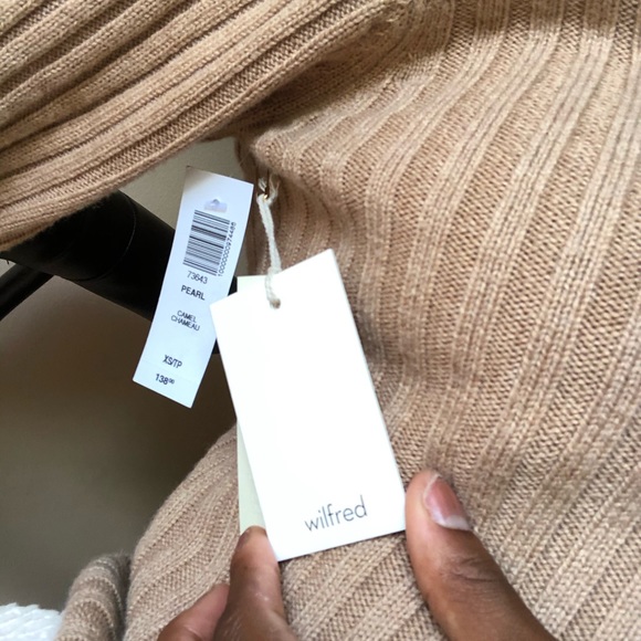 Aritzia Wilfred Pearl Cardigan in Camel - Picture 6 of 6